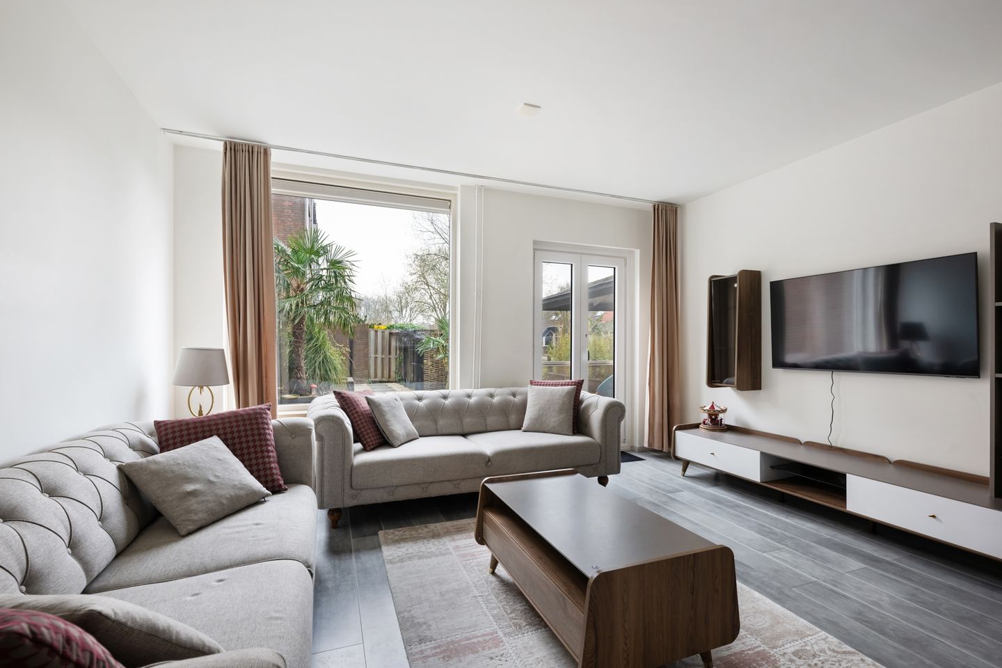 Foto 4 van Bronsmos 57