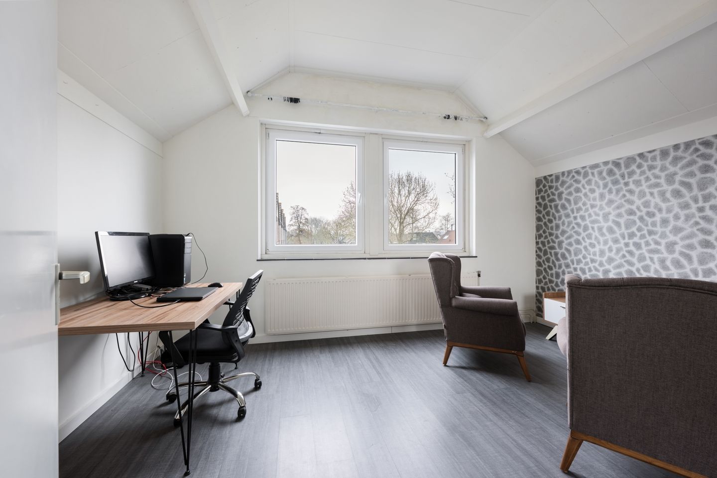 Foto 20 van Bronsmos 57