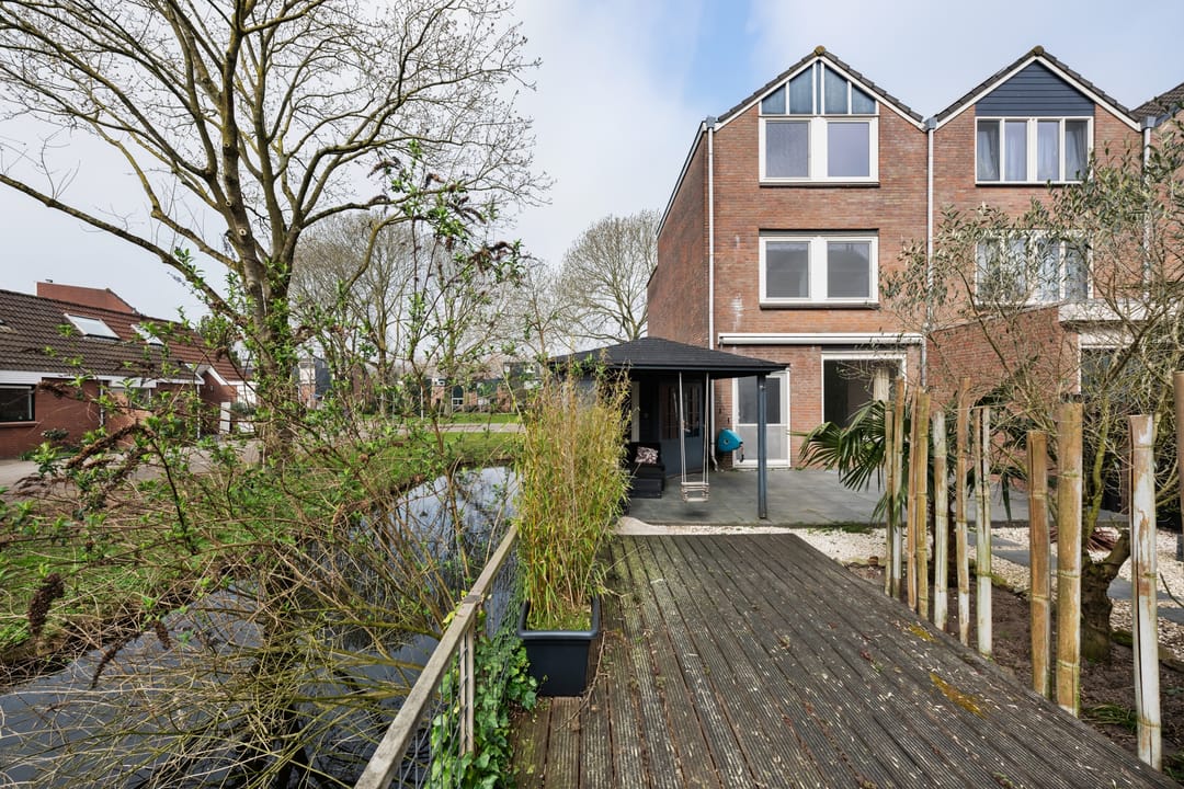 Foto 23 van Bronsmos 57