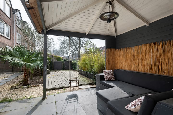 Foto 24 van Bronsmos 57