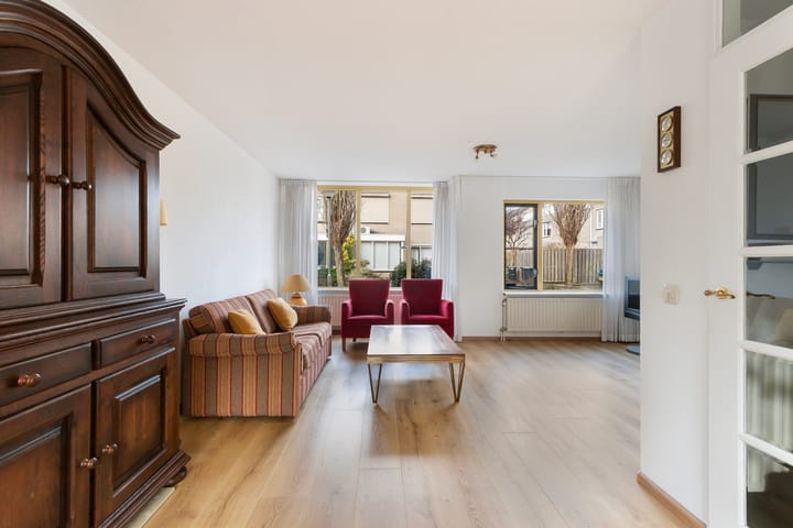 Foto 9 van Medanstraat 20