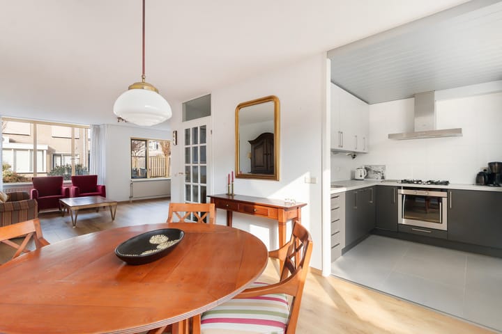 Foto 15 van Medanstraat 20