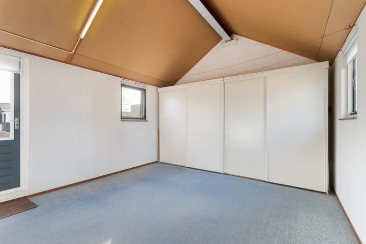 Foto 24 van Medanstraat 20