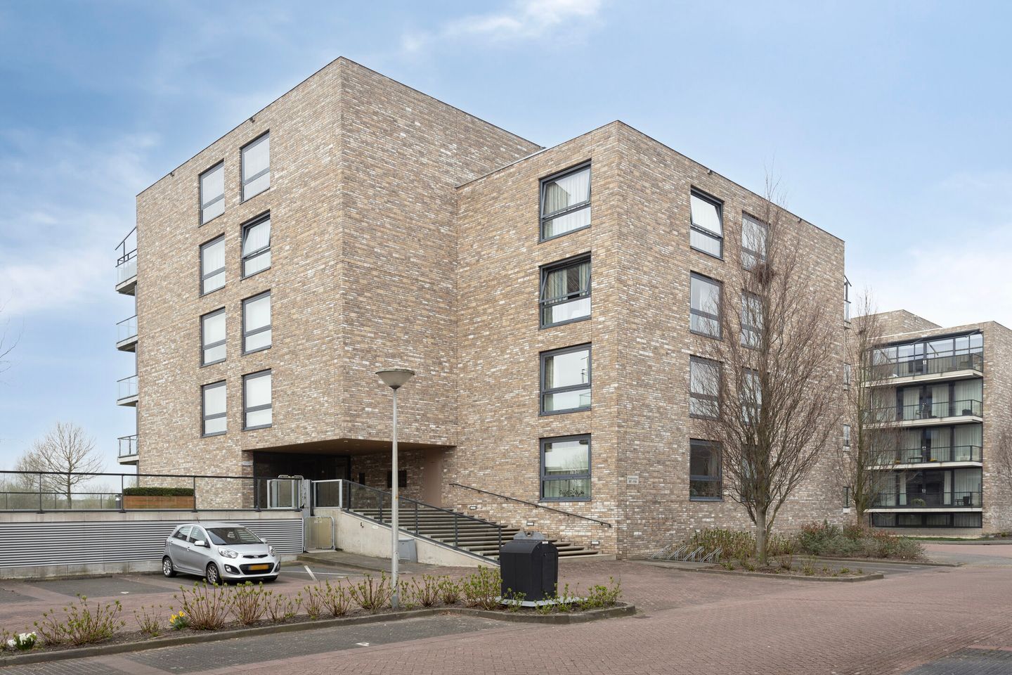 Photo 5 of Kooikerstraat 105