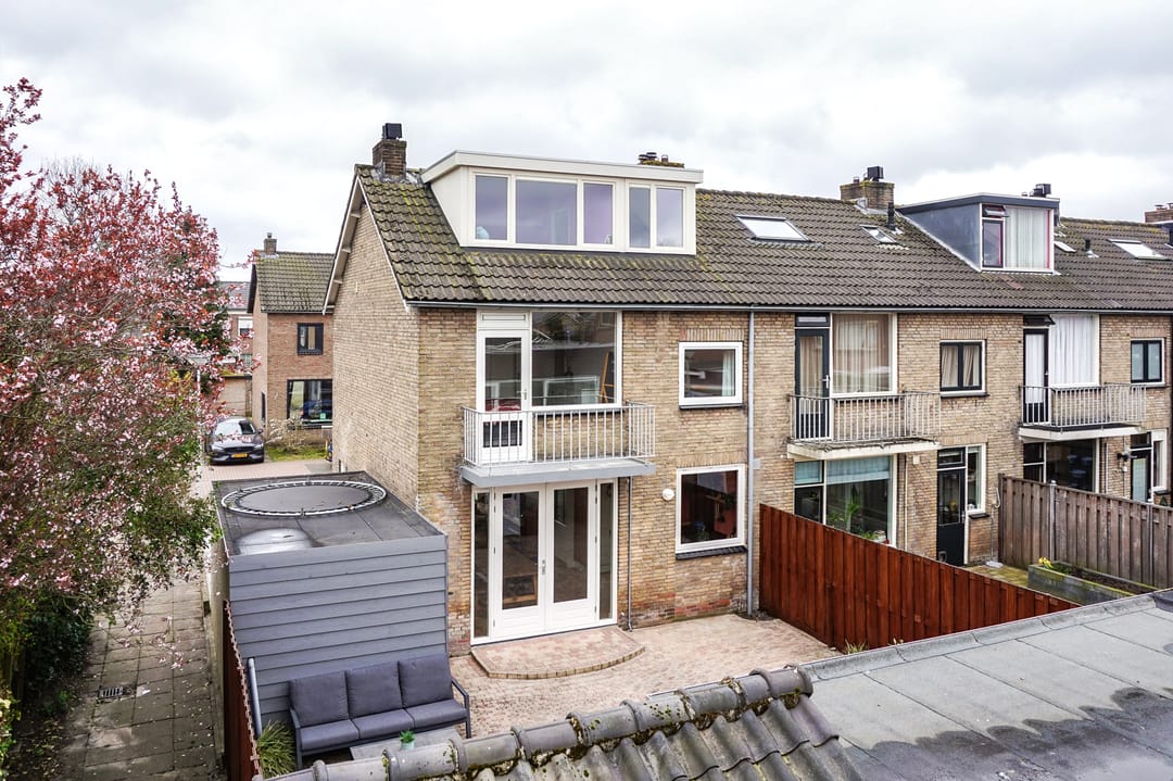 Foto 37 van De Ruyterweg 1