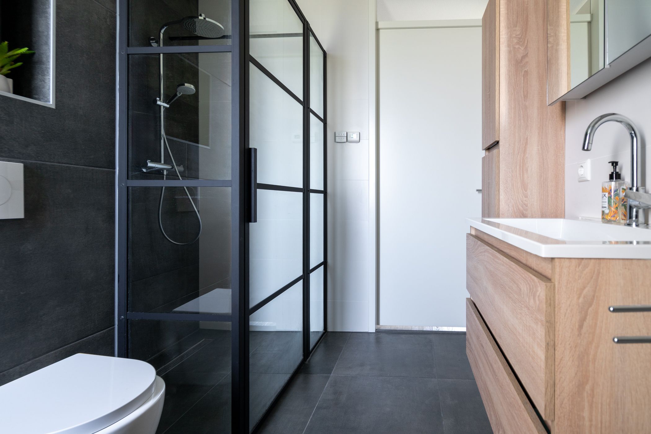 Foto 21 van Jan Wiegersstraat 8