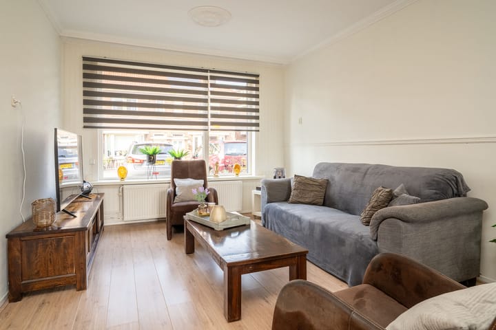 Photo 8 of Ribesstraat 8