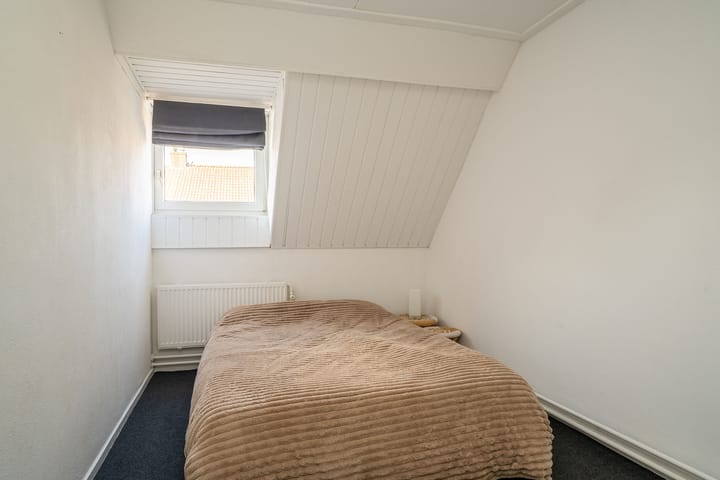 Photo 12 of Ribesstraat 8