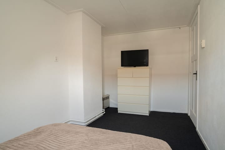 Photo 13 of Ribesstraat 8