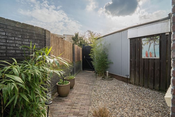 Photo 18 of Ribesstraat 8