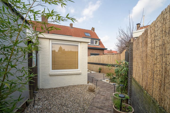 Photo 19 of Ribesstraat 8