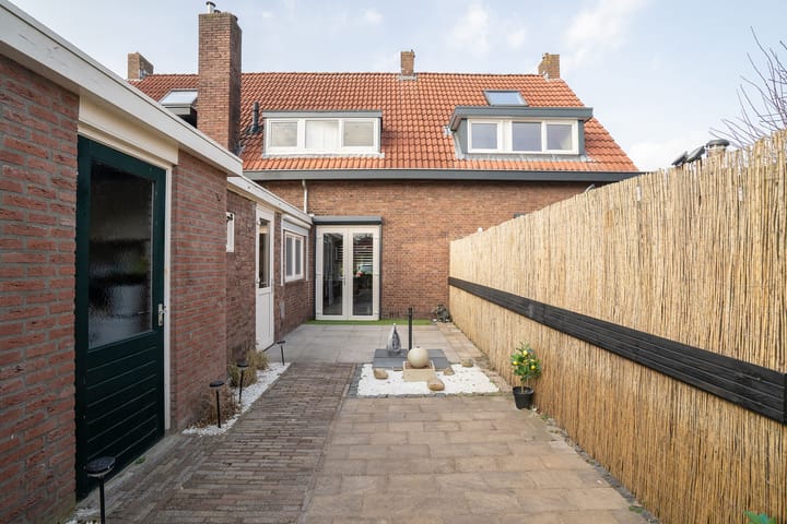 Photo 20 of Ribesstraat 8