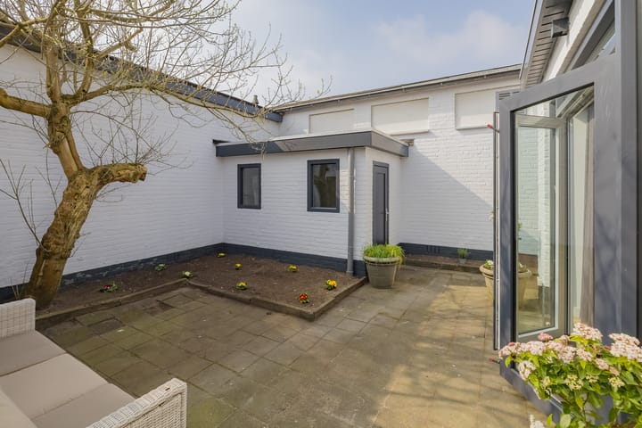 Photo 49 of Kromhoutstraat 58