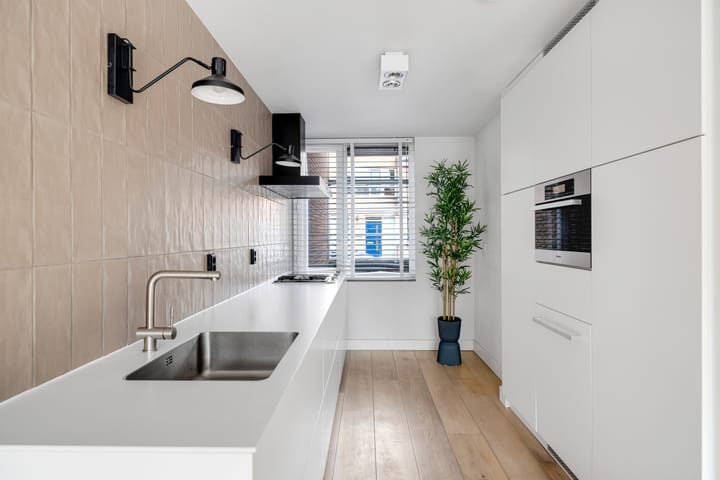 Photo 13 of Hugo Poortmanstraat 24