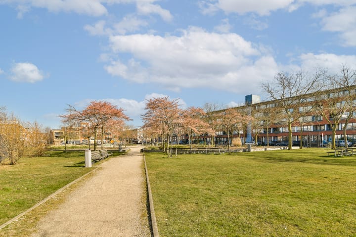 Foto 36 van Claes de Vrieselaan 38-B