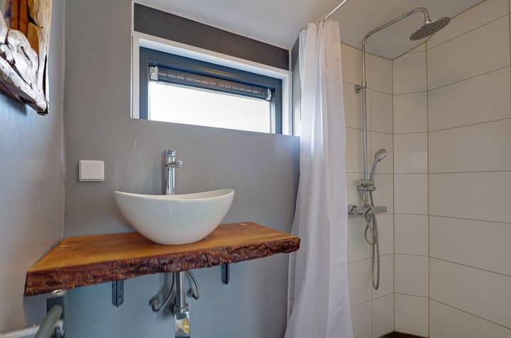 Photo 26 of Schweitzerstraat 4