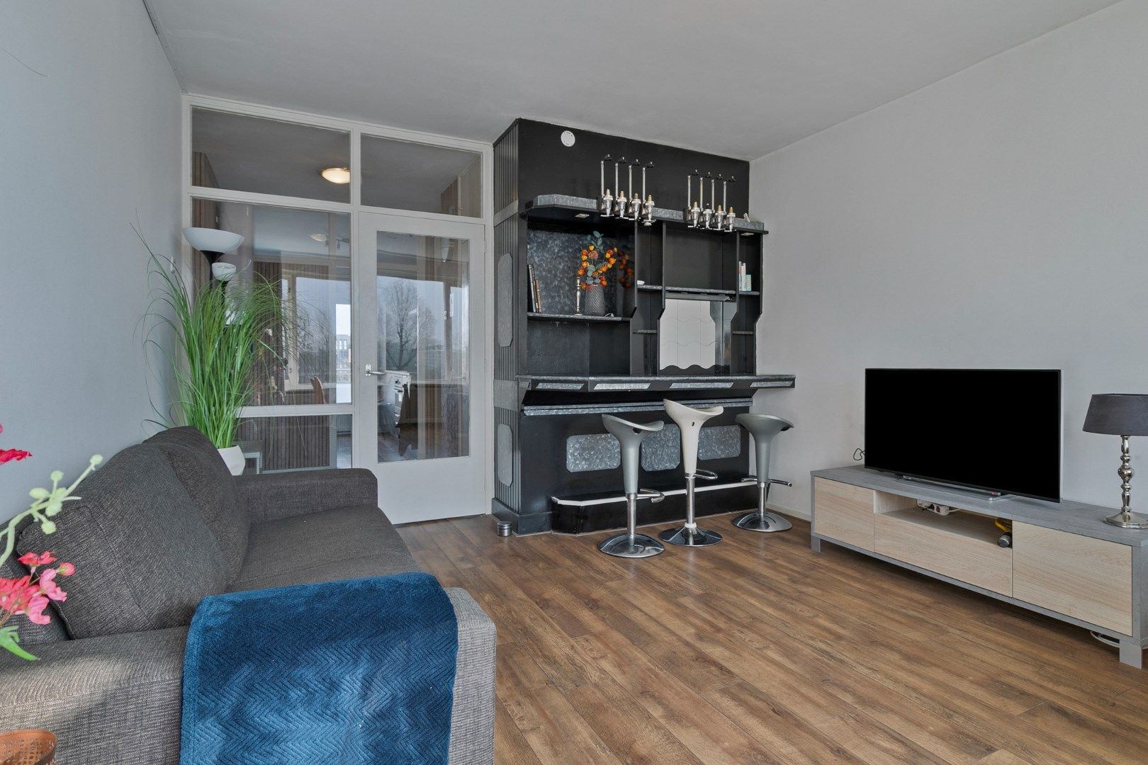 Foto 6 van Van der Helmstraat 384