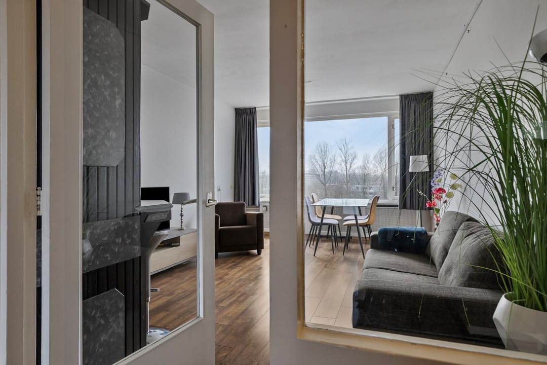 Foto 8 van Van der Helmstraat 384