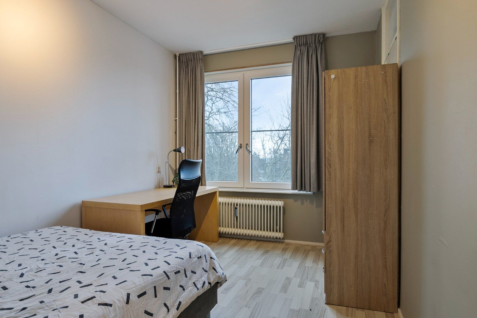 Foto 15 van Van der Helmstraat 384