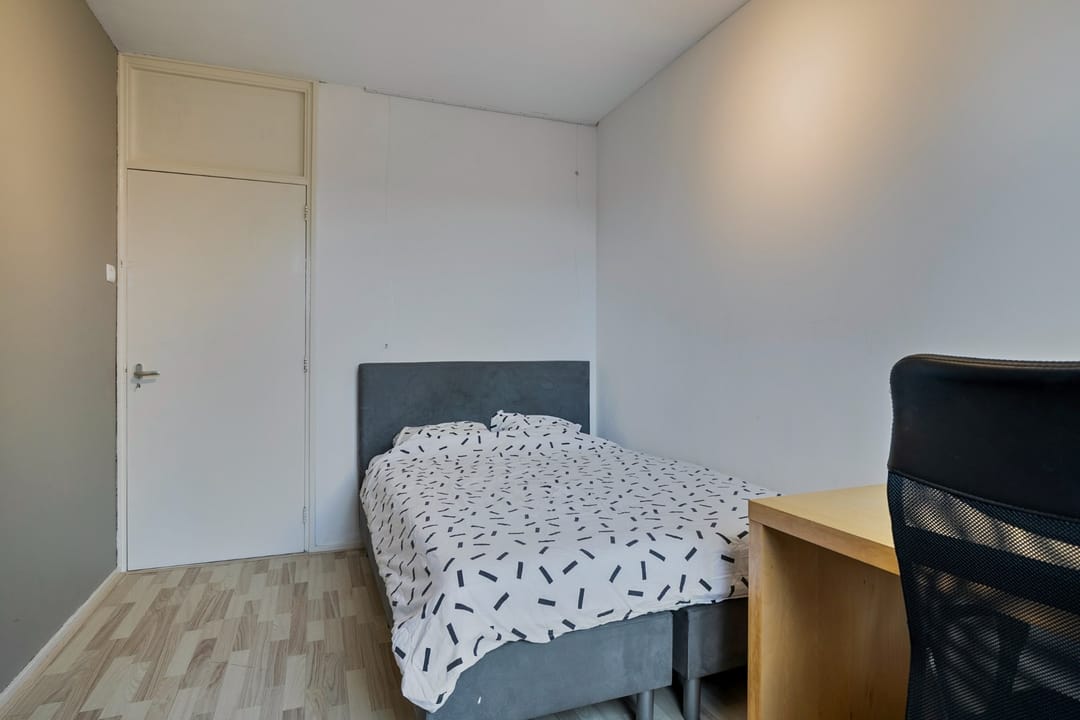 Foto 16 van Van der Helmstraat 384