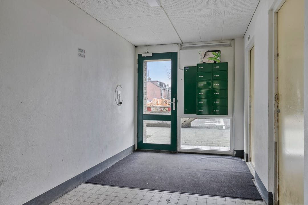 Foto 31 van Van der Helmstraat 384