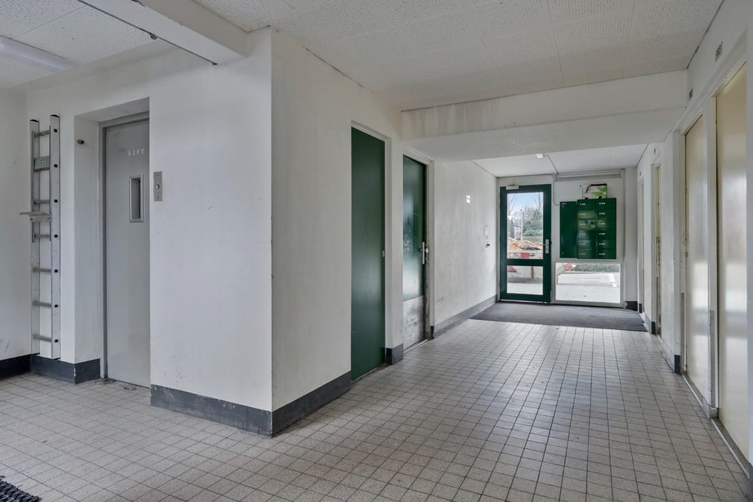 Foto 32 van Van der Helmstraat 384