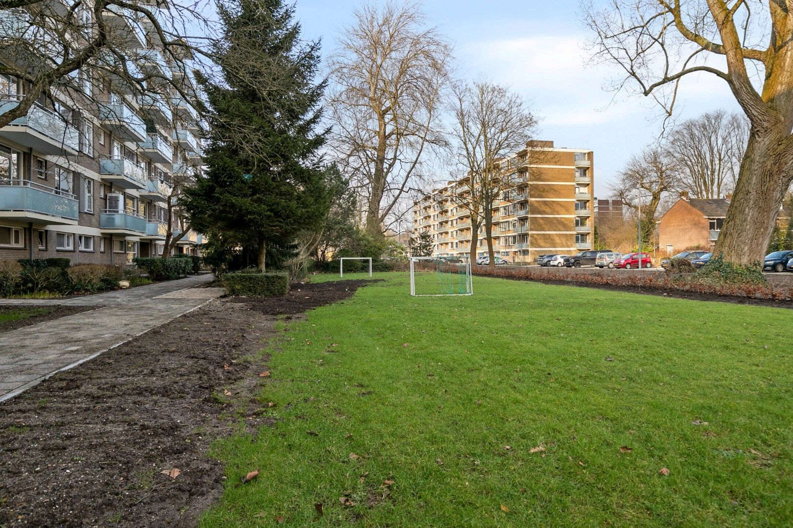 Foto 36 van Van der Helmstraat 384