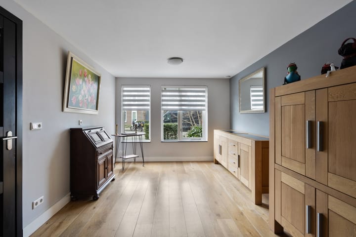 Photo 16 of Suze Groenewegstraat 3