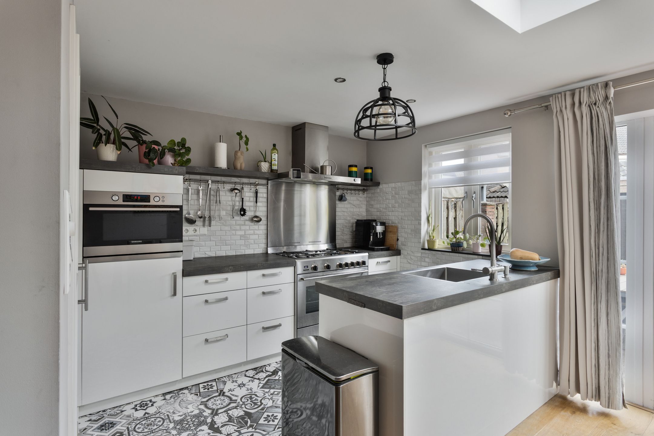 Foto 24 van Suze Groenewegstraat 3