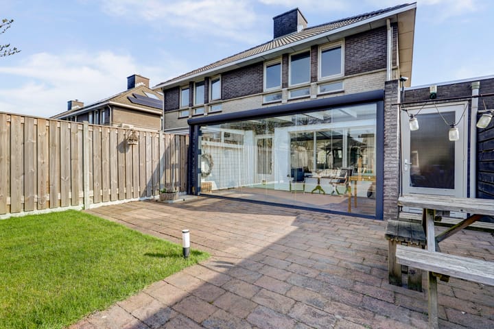 Foto 32 van Venus 177