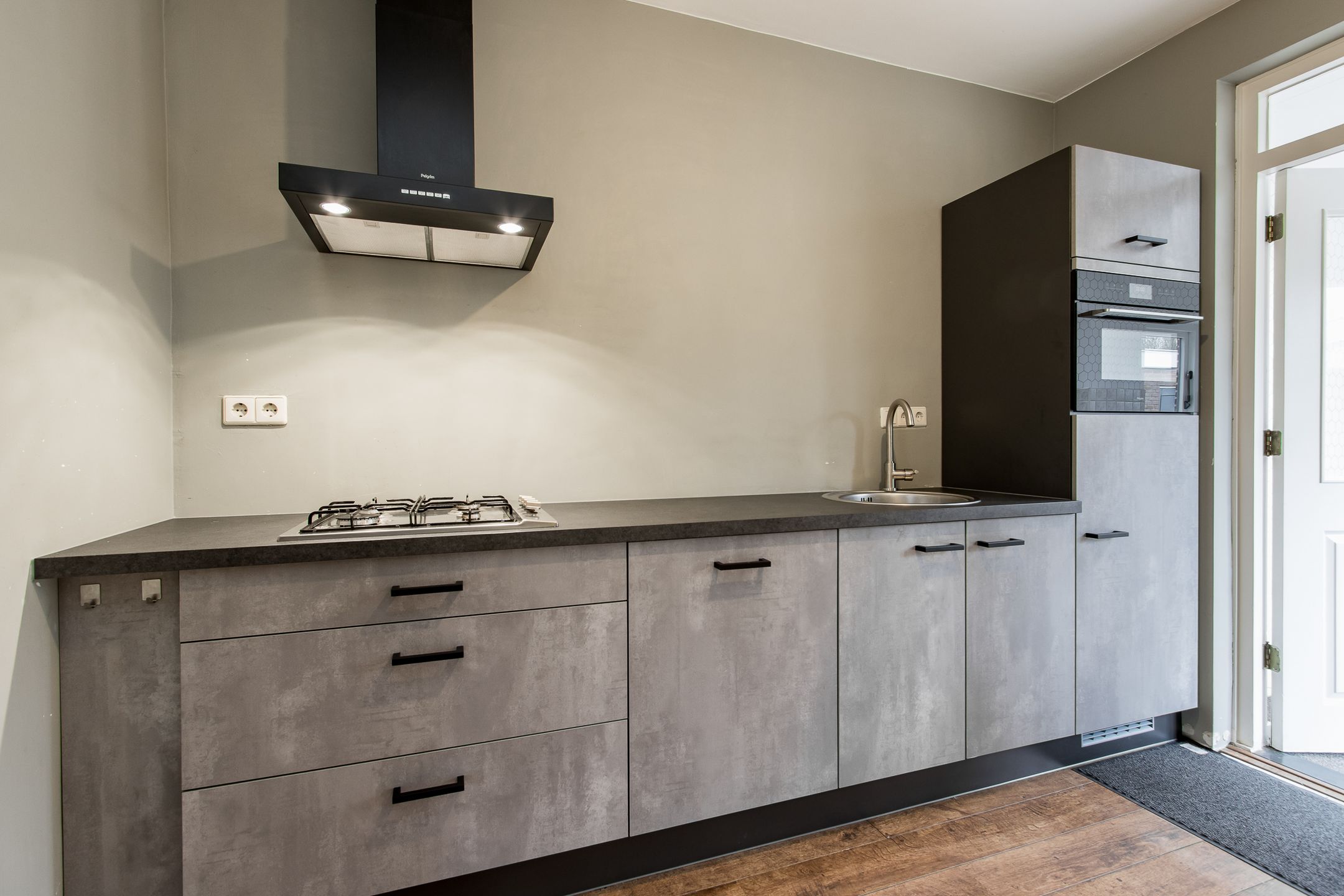 Photo 15 of Nichtenhofstraat 37