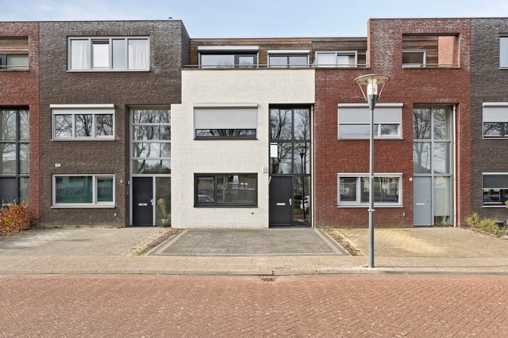 Foto 1 van Hoekwal 7