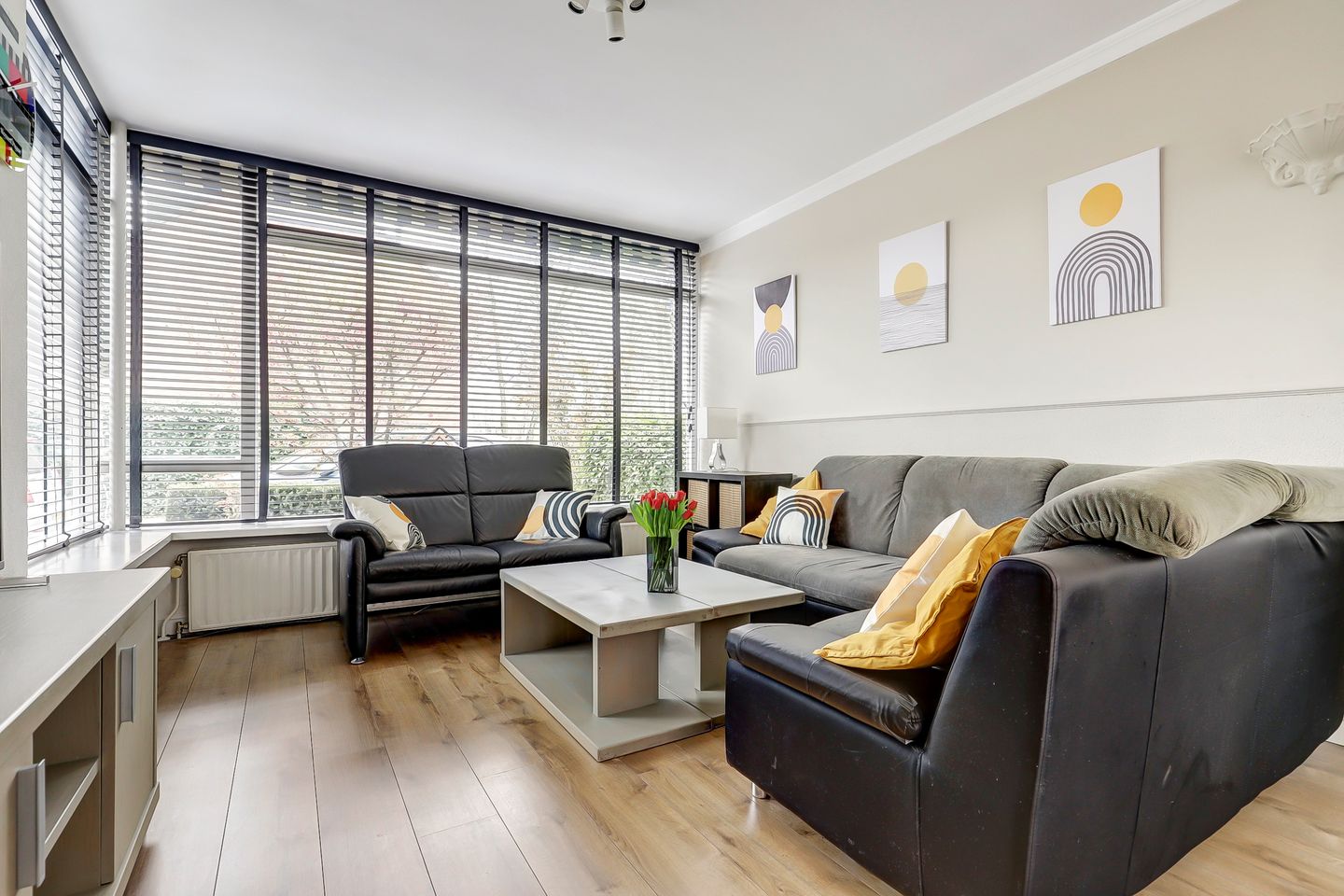 Photo 5 of Vlassersstraat 11