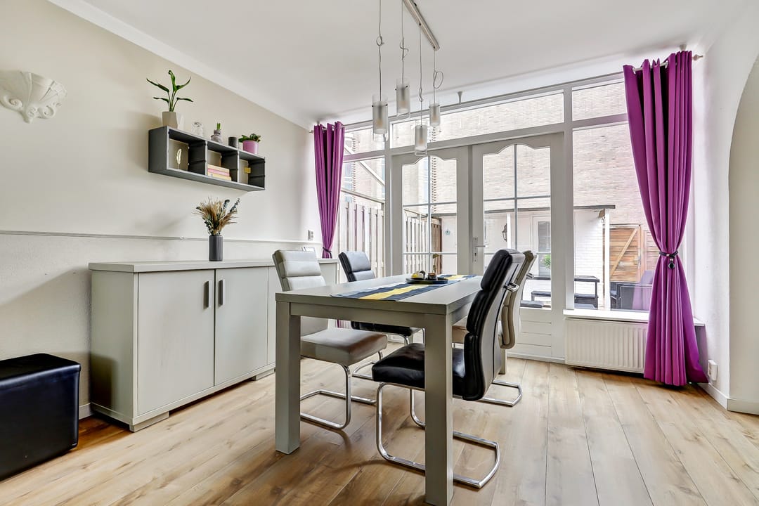 Photo 8 of Vlassersstraat 11