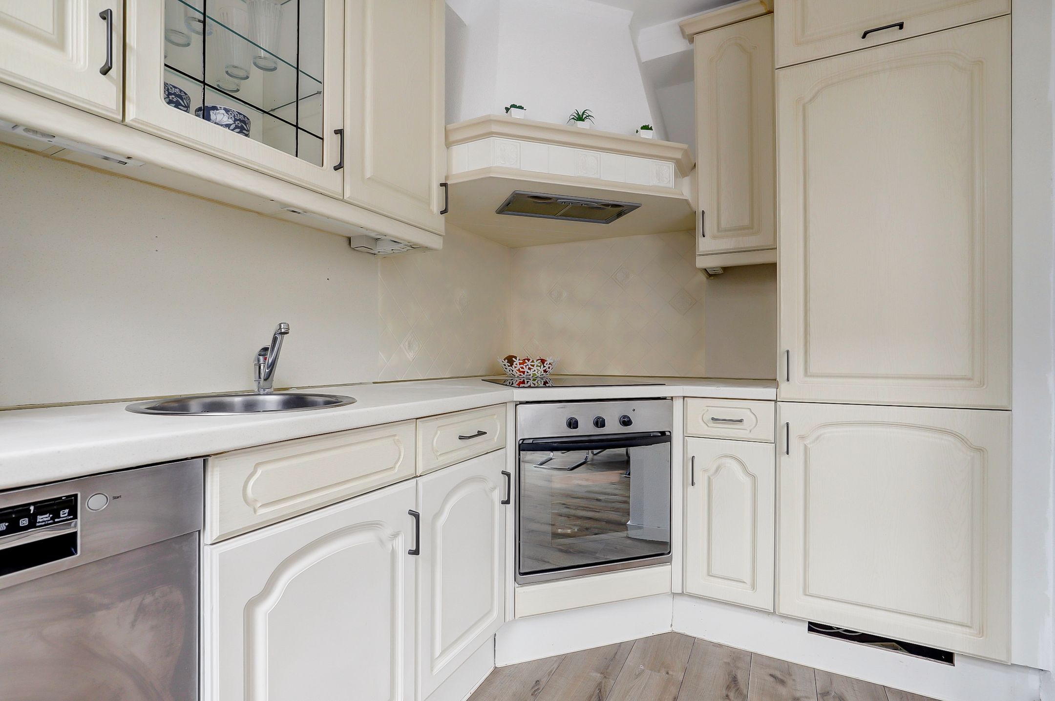 Photo 12 of Vlassersstraat 11