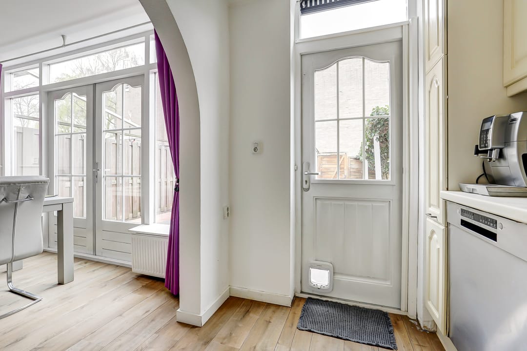 Photo 13 of Vlassersstraat 11