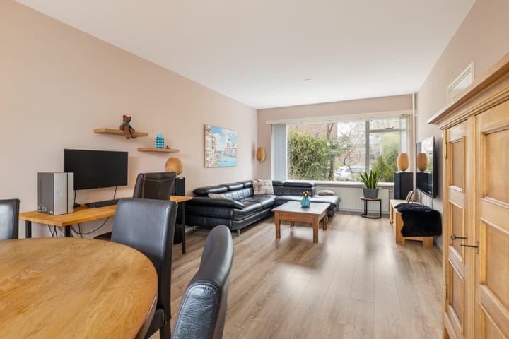 Foto 2 van Albert Schweitzerlaan 5