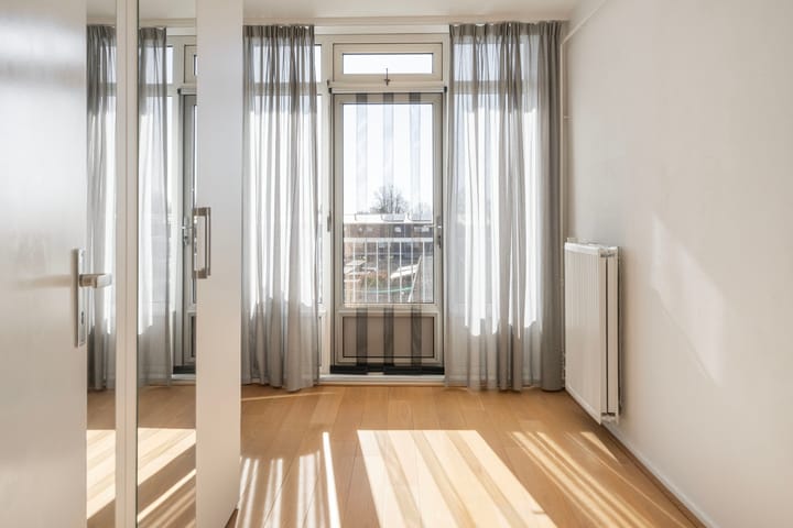 Foto 9 van Anjelierlaan 12-2