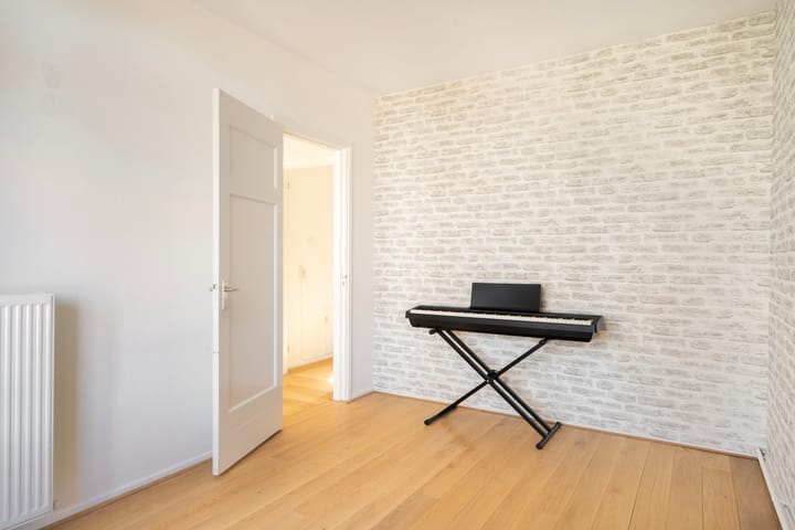 Foto 14 van Anjelierlaan 12-2