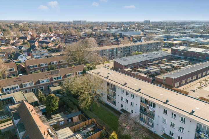 Foto 19 van Anjelierlaan 12-2