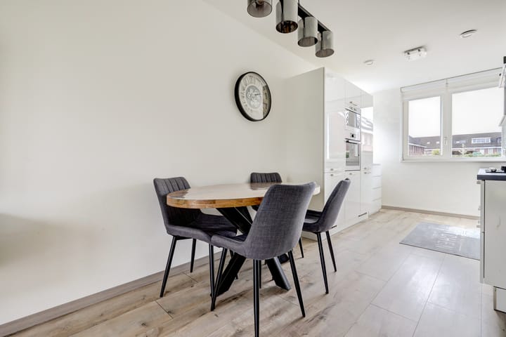 Foto 9 van Bruin Dikkopje 29