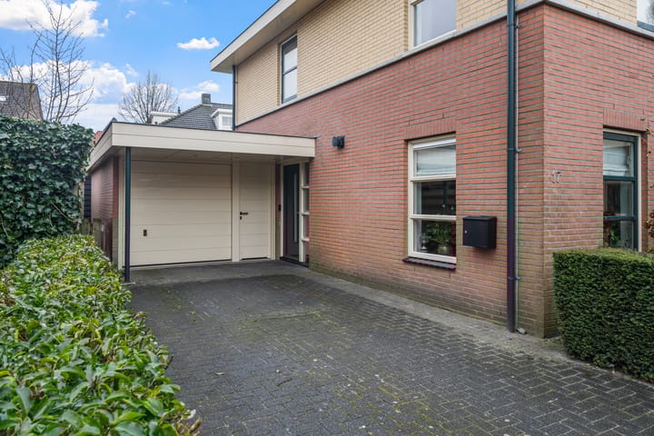 Foto 31 van Burgemeester van Oordtstraat 17