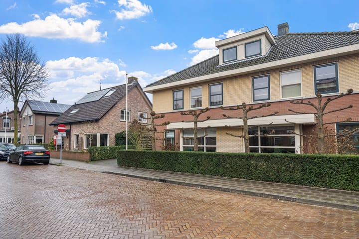 Foto 33 van Burgemeester van Oordtstraat 17