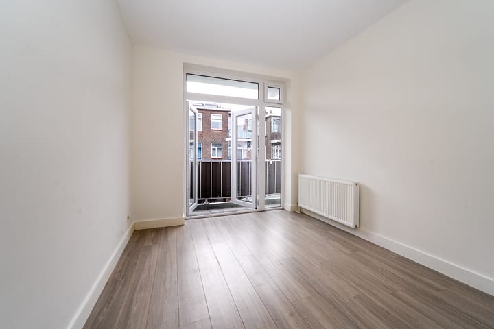 Foto 12 van Linnaeusstraat 56