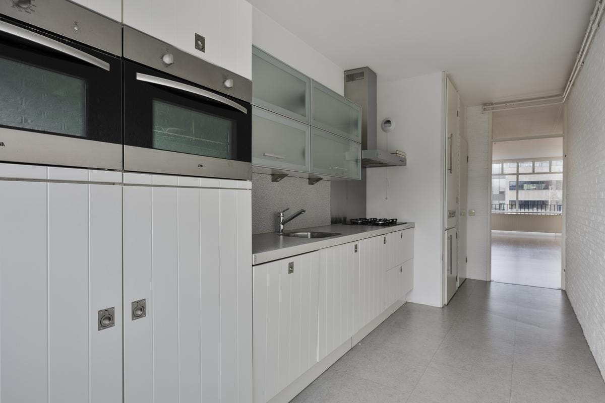 Photo 12 of Oostmaaslaan 387