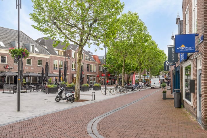 Foto 40 van Commissaris van Heemstrastraat 36