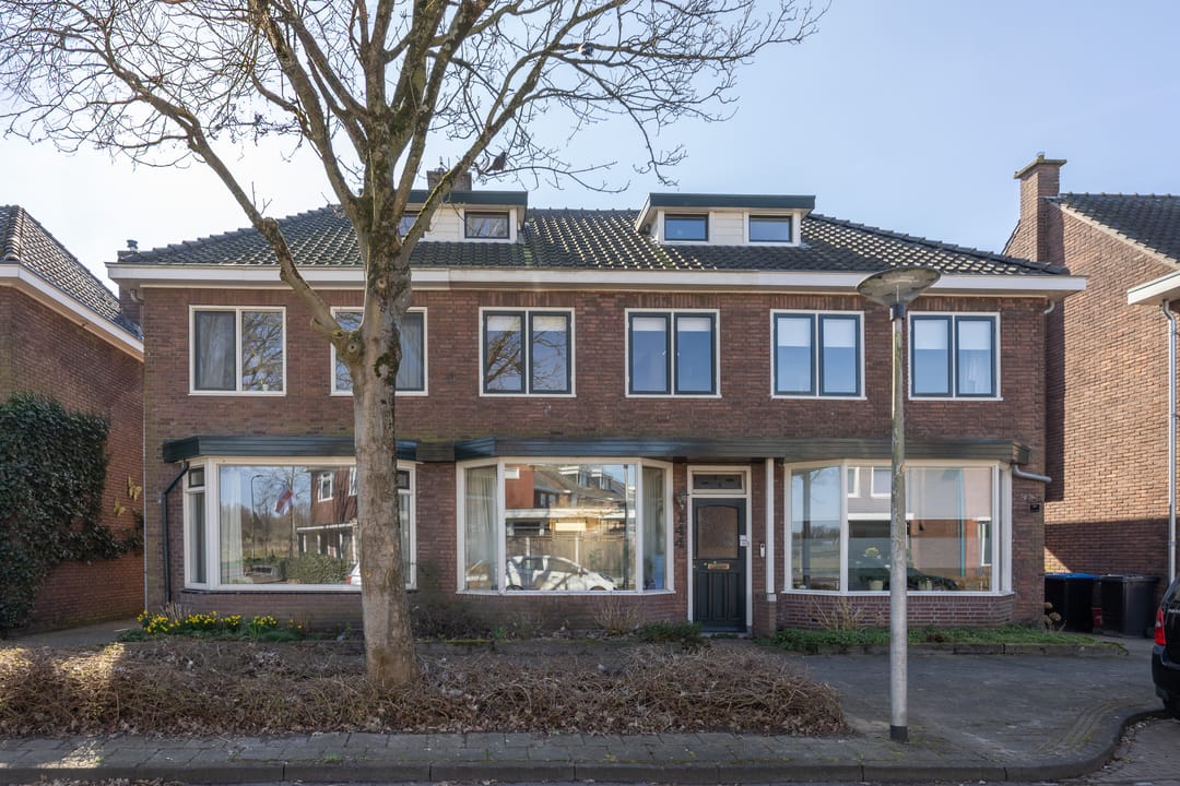 Photo 1 of Van Diemenstraat 144
