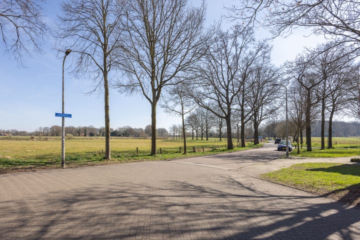 Foto 23 van Van Diemenstraat 144