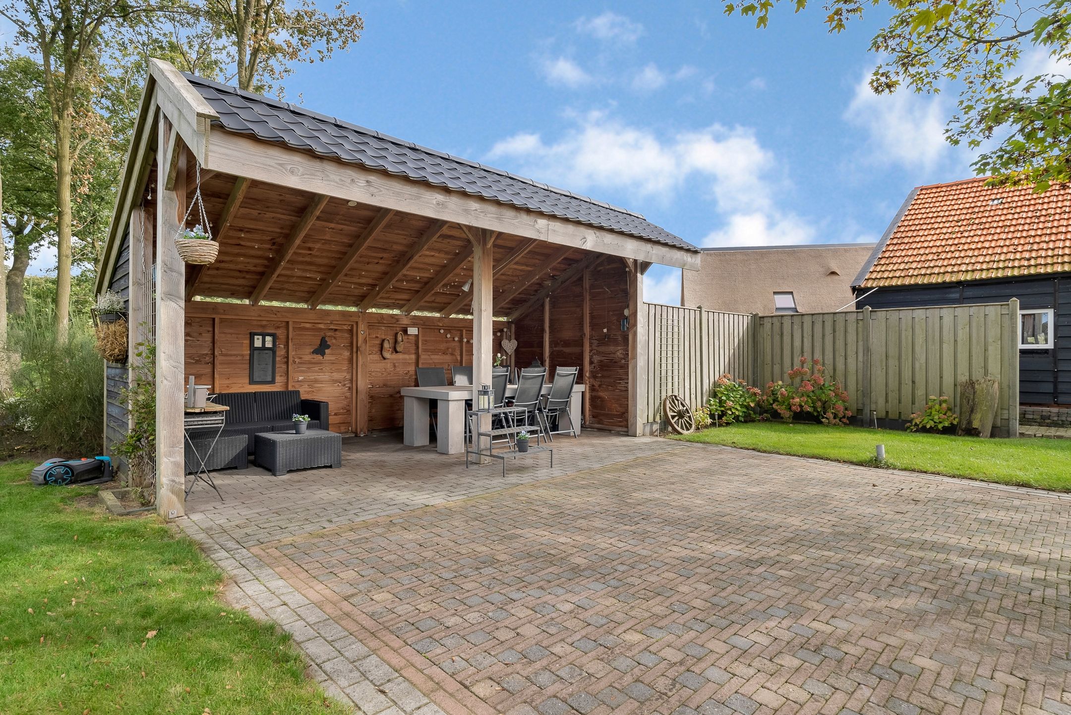 Foto 6 van Fliermatenweg 2