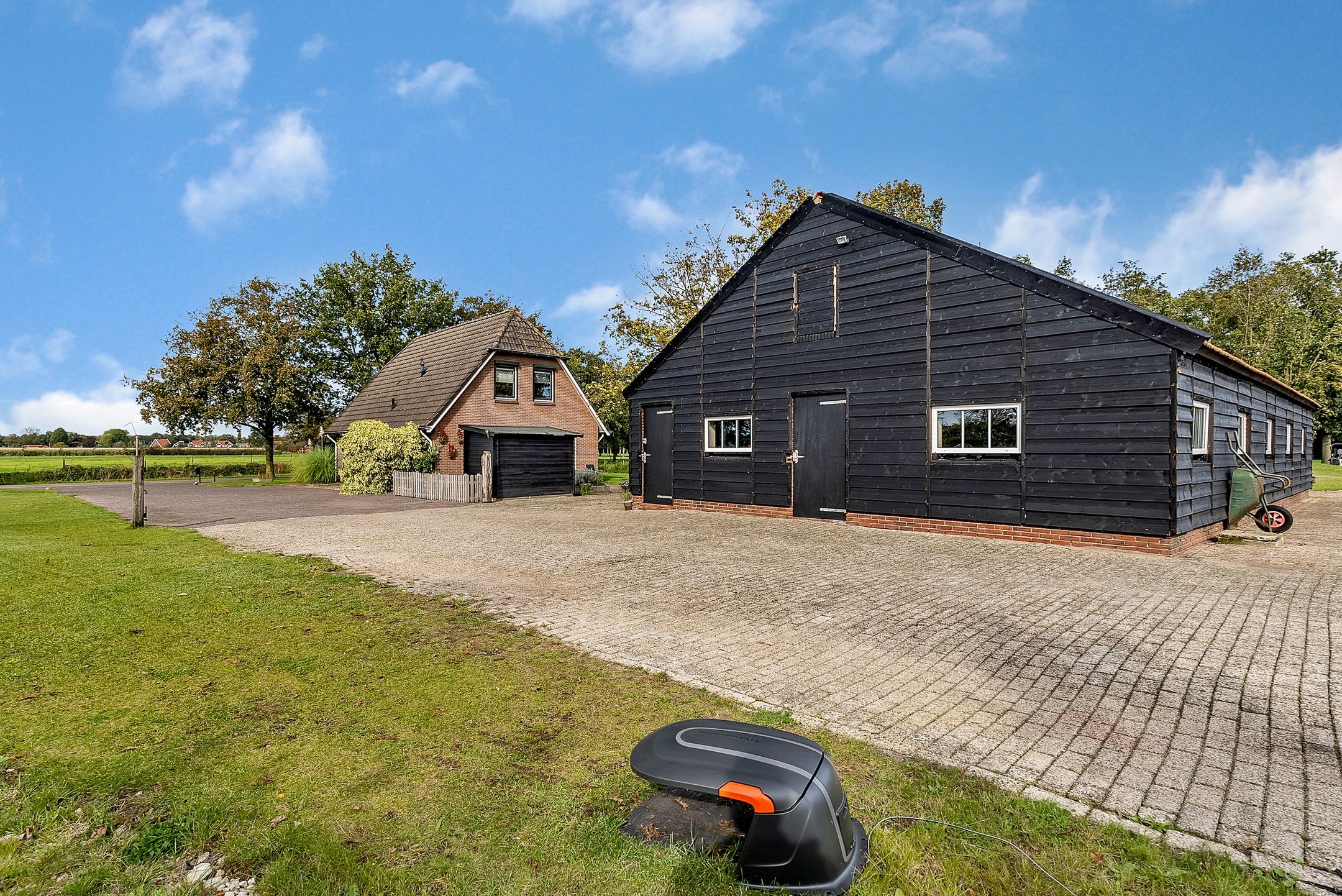 Foto 9 van Fliermatenweg 2